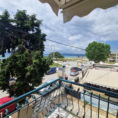 Seaview Ioanna's Appartamento Ofrínion